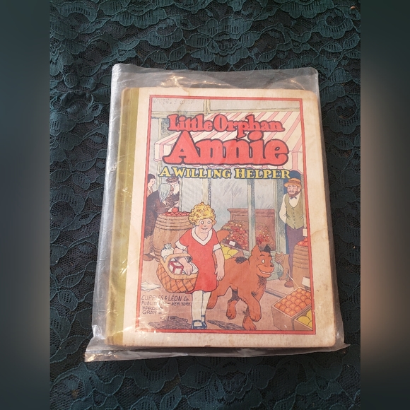 Little Orphan Annie-A Willing Helper (1932) - Picture 1 of 8